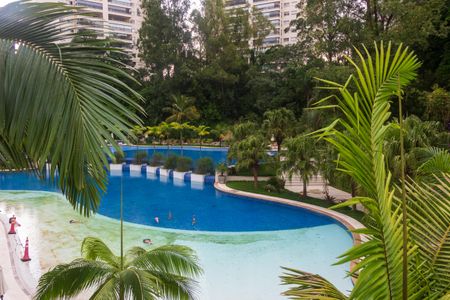 Apartamento à venda com 193m², 4 quartos e 3 vagas Apartamento à venda com 193m², 4 quartos e 3 vagasÁrea comum