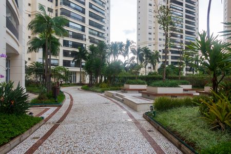 Apartamento à venda com 193m², 4 quartos e 3 vagas Apartamento à venda com 193m², 4 quartos e 3 vagasÁrea comum