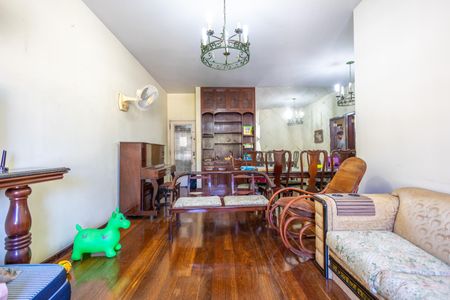 Apartamento à venda com 130m², 3 quartos e 2 vagas Apartamento à venda com 130m², 3 quartos e 2 vagasSala