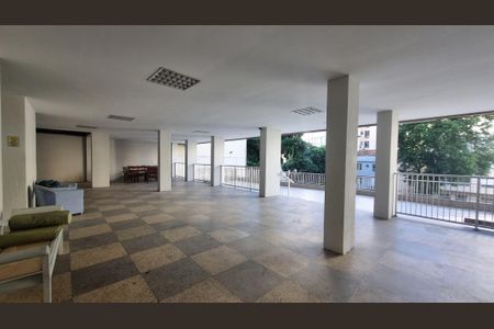 Apartamento à venda com 130m², 3 quartos e 2 vagas Apartamento à venda com 130m², 3 quartos e 2 vagasPlayground