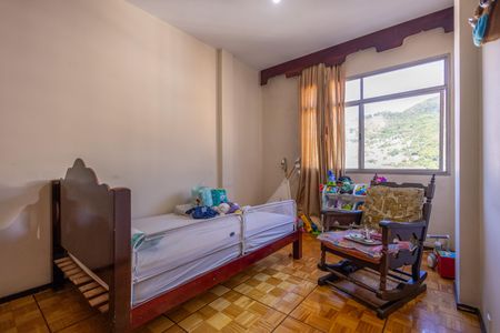 Apartamento à venda com 130m², 3 quartos e 2 vagas Apartamento à venda com 130m², 3 quartos e 2 vagasQuarto 2