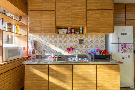 Apartamento à venda com 130m², 3 quartos e 2 vagas Apartamento à venda com 130m², 3 quartos e 2 vagasCozinha