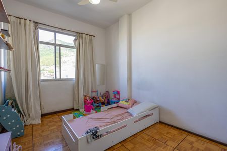 Apartamento à venda com 130m², 3 quartos e 2 vagas Apartamento à venda com 130m², 3 quartos e 2 vagasQuarto 1