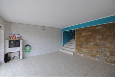 Casa à venda com 233m², 3 quartos e 2 vagasGaragem