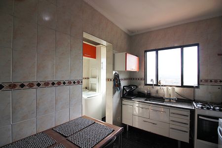 Apartamento à venda com 140m², 2 quartos e 2 vagasCozinha e Área de Serviço