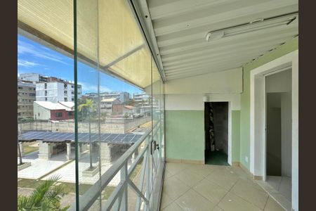 Casa de condomínio para alugar com 200m², 4 quartos e 2 vagas Casa de condomínio para alugar com 200m², 4 quartos e 2 vagasÁrea Externa