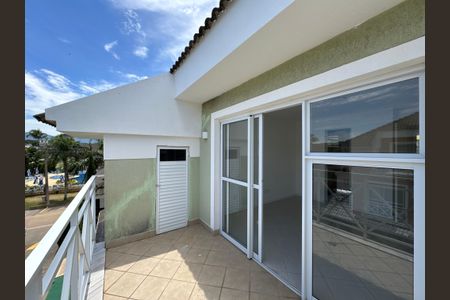 Casa de condomínio para alugar com 200m², 4 quartos e 2 vagas Casa de condomínio para alugar com 200m², 4 quartos e 2 vagasSuíte 3 - Varanda
