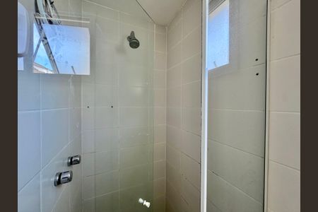 Casa de condomínio para alugar com 200m², 4 quartos e 2 vagas Casa de condomínio para alugar com 200m², 4 quartos e 2 vagasSuíte 1 - Banheiro