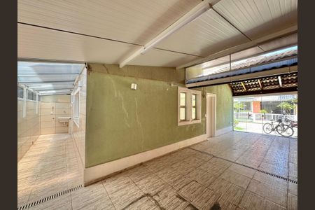 Casa de condomínio para alugar com 200m², 4 quartos e 2 vagas Casa de condomínio para alugar com 200m², 4 quartos e 2 vagasGaragem