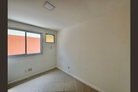 Casa de condomínio para alugar com 200m², 4 quartos e 2 vagas Casa de condomínio para alugar com 200m², 4 quartos e 2 vagasSuíte 2