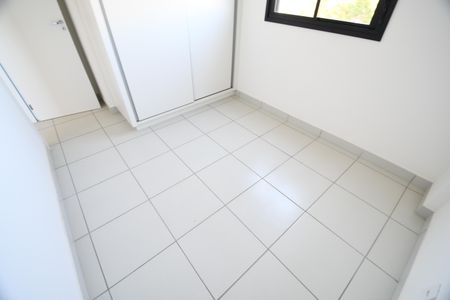 Apartamento à venda com 70m², 3 quartos e 2 vagasQuarto 2