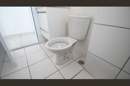 Apartamento à venda com 70m², 3 quartos e 2 vagasBanheiro 2