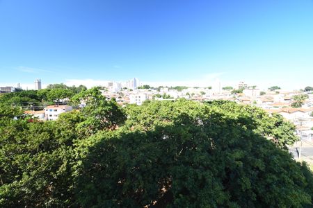 Apartamento à venda com 70m², 3 quartos e 2 vagasQuarto 1 - Vista