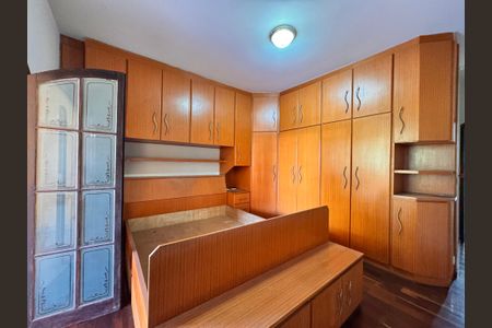 Casa para alugar com 350m², 3 quartos e 3 vagas Casa para alugar com 350m², 3 quartos e 3 vagasQuarto 2