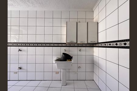Casa para alugar com 350m², 3 quartos e 3 vagas Casa para alugar com 350m², 3 quartos e 3 vagasLavanderia