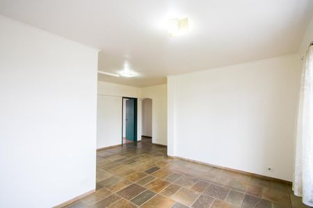 Apartamento à venda com 150m², 3 quartos e 1 vaga Apartamento à venda com 150m², 3 quartos e 1 vagaSala