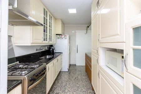 Apartamento à venda com 170m², 4 quartos e 3 vagas