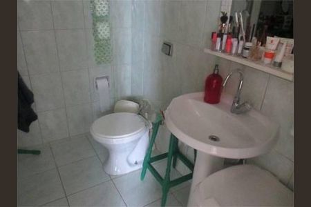 Casa à venda com 100m², 2 quartos e 5 vagas