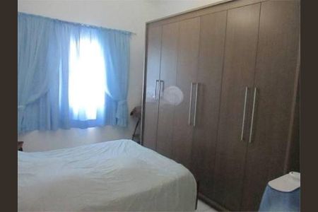 Casa à venda com 100m², 2 quartos e 5 vagas