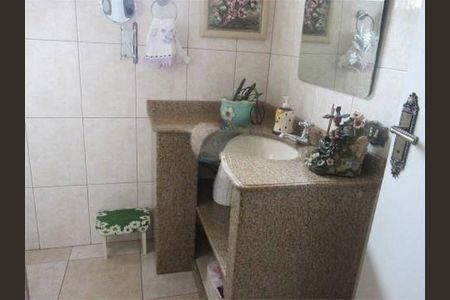 Casa à venda com 100m², 2 quartos e 5 vagas