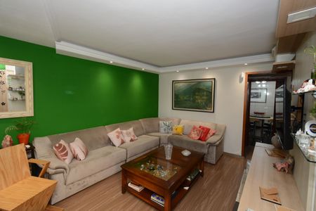 Casa à venda com 220m², 3 quartos e 2 vagasSala