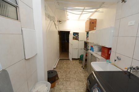Casa à venda com 220m², 3 quartos e 2 vagasÁrea de Serviço