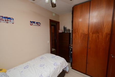 Casa à venda com 220m², 3 quartos e 2 vagasQuarto 2