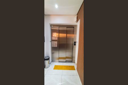 Apartamento à venda com 57m², 2 quartos e 1 vagaElevador