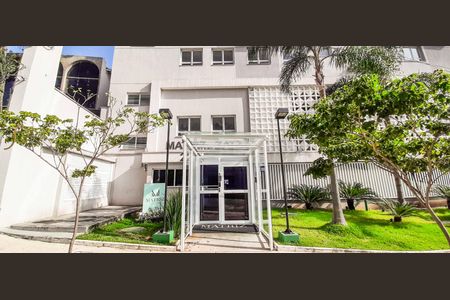 Apartamento à venda com 57m², 2 quartos e 1 vagaFachada e portaria