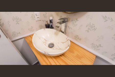 Apartamento à venda com 57m², 2 quartos e 1 vagaBanheiro Social