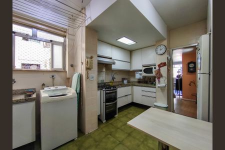 Apartamento à venda com 90m², 2 quartos e 1 vaga Apartamento à venda com 90m², 2 quartos e 1 vagaCozinha e Área de Serviço