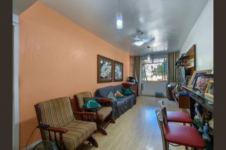 Apartamento à venda com 90m², 2 quartos e 1 vaga Apartamento à venda com 90m², 2 quartos e 1 vagaSala