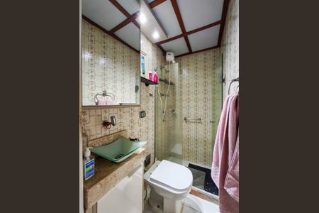 Apartamento à venda com 90m², 2 quartos e 1 vaga Apartamento à venda com 90m², 2 quartos e 1 vagaBanheiro Corredor