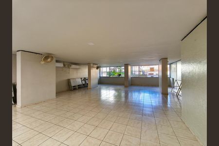 Apartamento à venda com 90m², 2 quartos e 1 vaga Apartamento à venda com 90m², 2 quartos e 1 vagaÁrea comum - Salão de festas