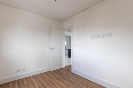 Apartamento à venda com 66m², 2 quartos e 3 vagas Apartamento à venda com 66m², 2 quartos e 3 vagasSuíte 2