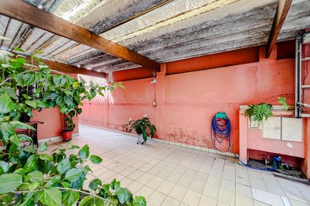 Casa à venda com 170m², 3 quartos e 2 vagasGaragem