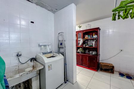 Casa à venda com 170m², 3 quartos e 2 vagasÁrea de Serviço