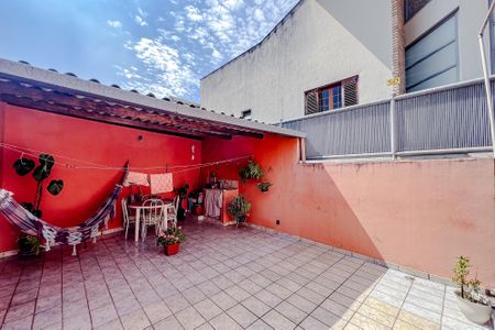 Casa à venda com 170m², 3 quartos e 2 vagasÁrea externa