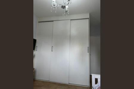 Casa de condomínio à venda com 228m², 3 quartos e 3 vagas Casa de condomínio à venda com 228m², 3 quartos e 3 vagasFoto 02