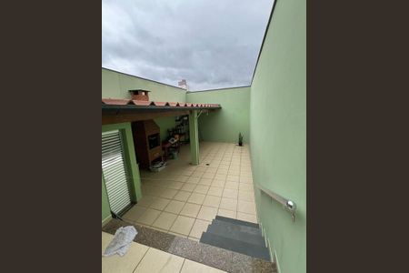 Casa à venda com 163m², 2 quartos e 2 vagas Casa à venda com 163m², 2 quartos e 2 vagasÁrea Externa