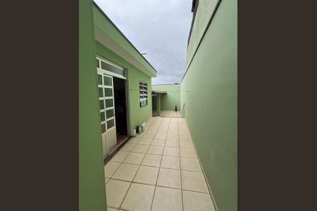 Casa à venda com 163m², 2 quartos e 2 vagas Casa à venda com 163m², 2 quartos e 2 vagasÁrea Externa