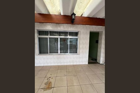 Casa à venda com 163m², 2 quartos e 2 vagas Casa à venda com 163m², 2 quartos e 2 vagasÁrea Externa