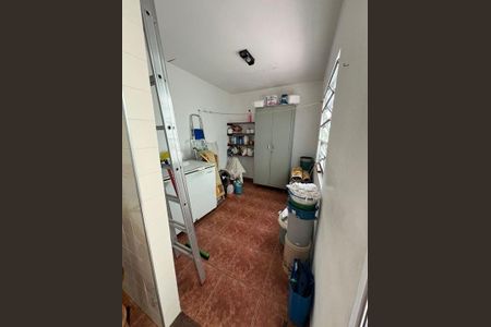 Casa à venda com 163m², 2 quartos e 2 vagas Casa à venda com 163m², 2 quartos e 2 vagasÁrea de Serviço