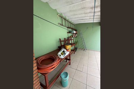 Casa à venda com 163m², 2 quartos e 2 vagas Casa à venda com 163m², 2 quartos e 2 vagasÁrea Externa