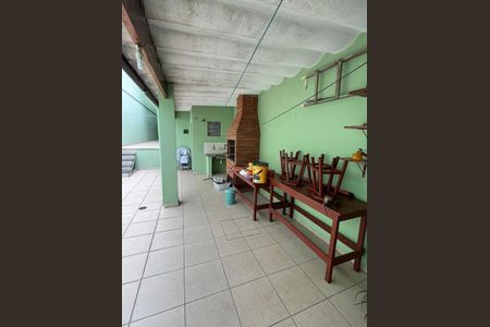 Casa à venda com 163m², 2 quartos e 2 vagas Casa à venda com 163m², 2 quartos e 2 vagasÁrea Externa