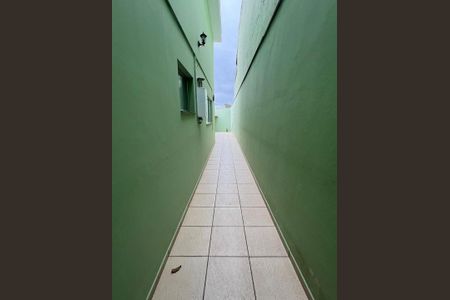 Casa à venda com 163m², 2 quartos e 2 vagas Casa à venda com 163m², 2 quartos e 2 vagasÁrea Externa