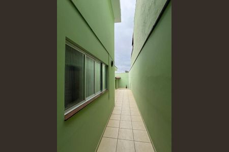 Casa à venda com 163m², 2 quartos e 2 vagas Casa à venda com 163m², 2 quartos e 2 vagasÁrea Externa