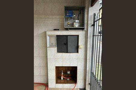 Casa à venda com 163m², 2 quartos e 2 vagas Casa à venda com 163m², 2 quartos e 2 vagasÁrea Externa