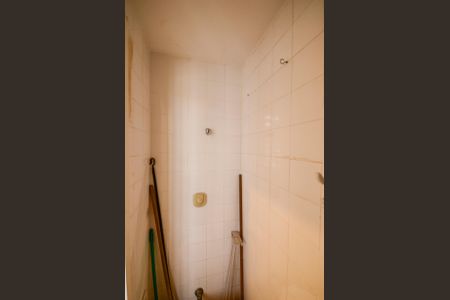 Apartamento à venda com 60m², 1 quarto e 1 vaga Apartamento à venda com 60m², 1 quarto e 1 vagaBanheiro de Serviço