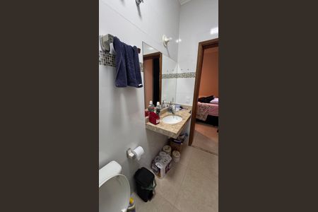 Casa à venda com 213m², 3 quartos e 7 vagas Casa à venda com 213m², 3 quartos e 7 vagasBanheiro/Quarto 1